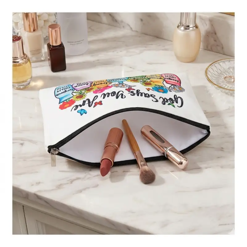 Pochette God Says You Are con Zip e Vasi Fioriti | Beauty Case con Versetti Biblici, messaggio positivo e ricco di significato - immagine 8