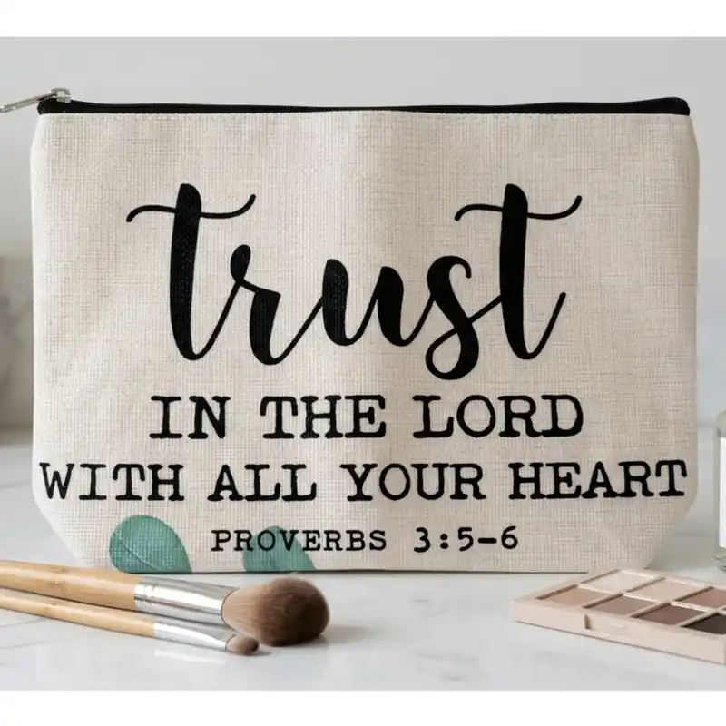 Pochette Trust in the Lord con Zip | Beauty Case con Versetto Biblico | Credi nel Signore con tutto il tuo cuore Proverbi 3:5-6 - immagine 4